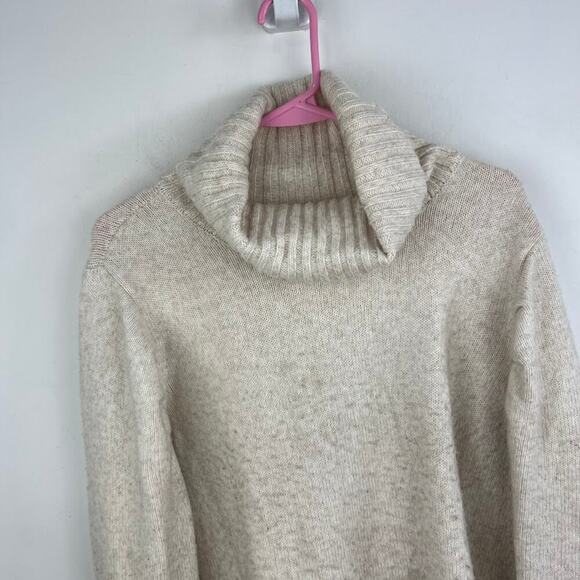 Cabi Style number 3889 puff sleeve neutral sweater womens size large - Picture 3 of 10